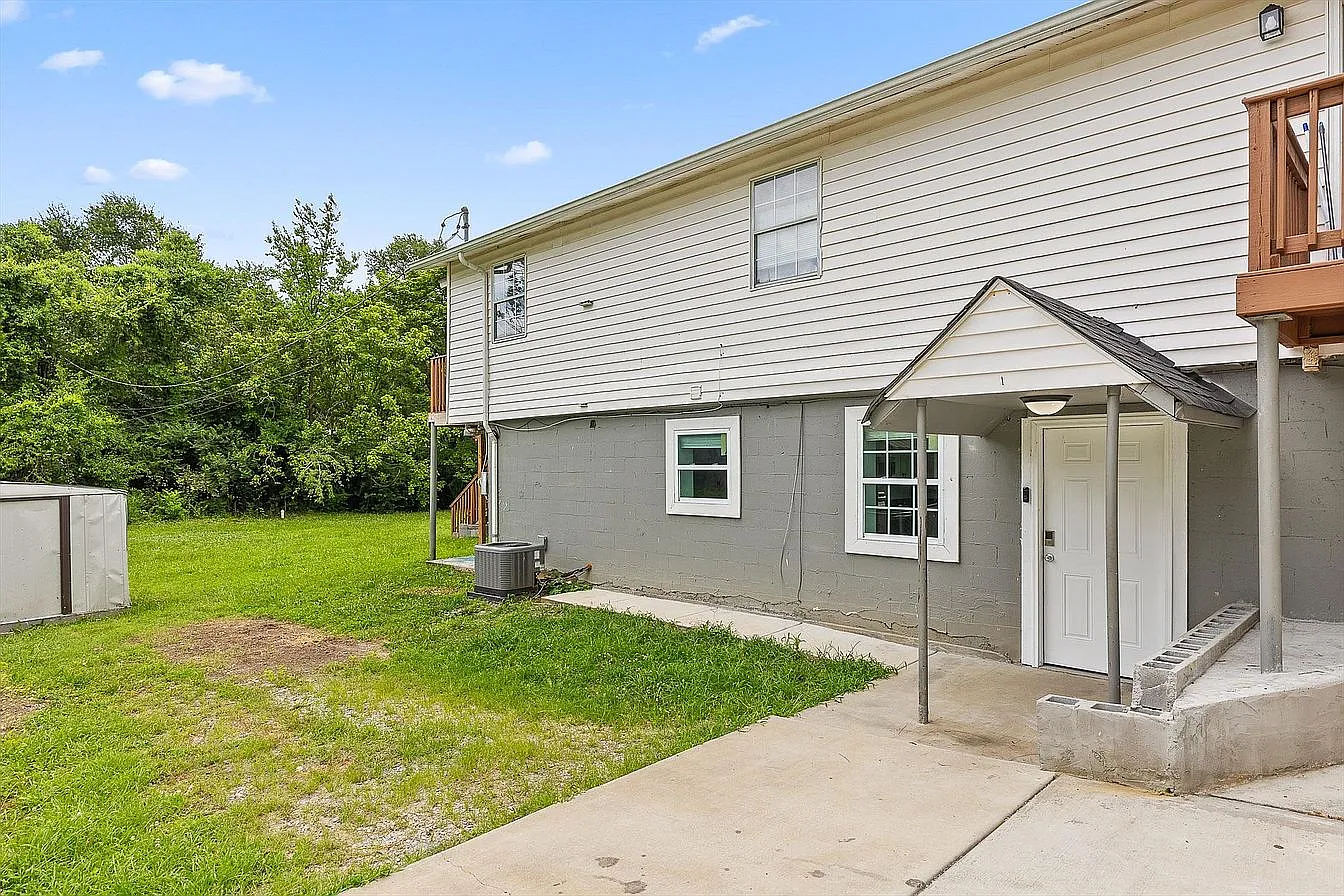 3 bed, 1700 sqft, $1,600 — Photo 4