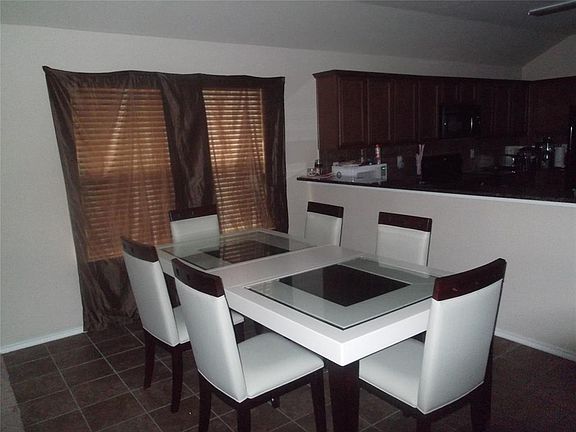5th image of 1754 Pioneer Way