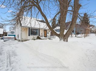 11 Chase Ave, Guelph, ON N1H2N3