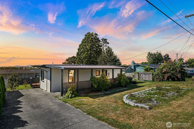 2nd image of 5515 Hillvue Road
