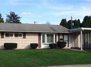 1231 Davies Dr, Whitehall, PA 18052