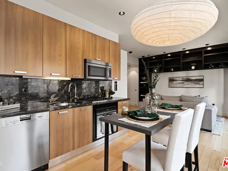 460 S Spring St #601 — Photo 5