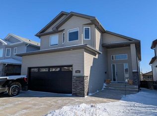 352 NW Tartan Cir W, Lethbridge, AB T1J 0Z1