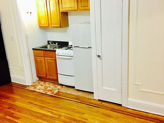 3rd image of 3175 29th St APT 2A
