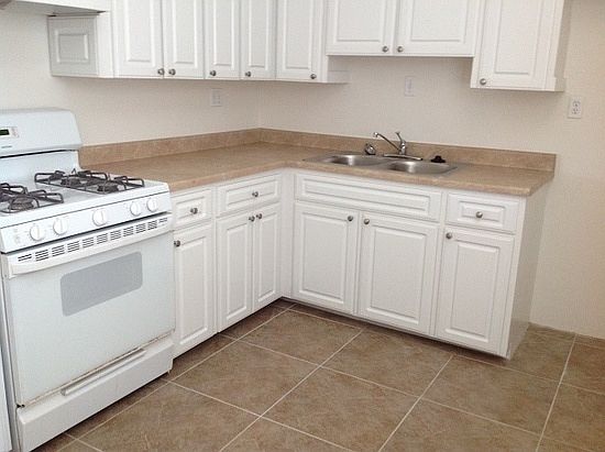 2nd image of 1259 Georgia St