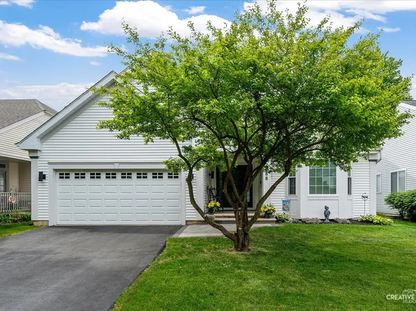 2488 Golf Trail Ct, Aurora, IL 60506