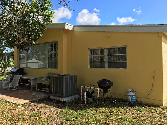 4th image of 17565 NW 29th Ct
