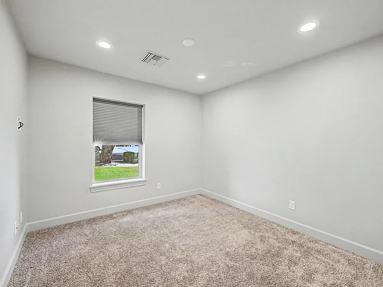 3414 N 44th Pl — Photo 29