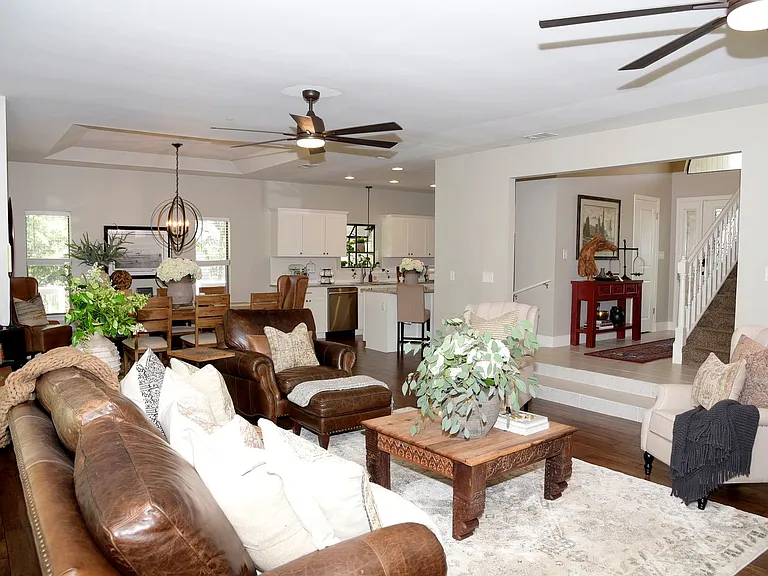 416 Aruba Way — Photo 7