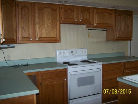 4th image of 310 Park Ave