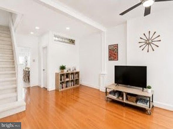 5th image of 848 Mercer St