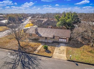 311 Broadmoor Dr, Fredericksburg, TX 78624