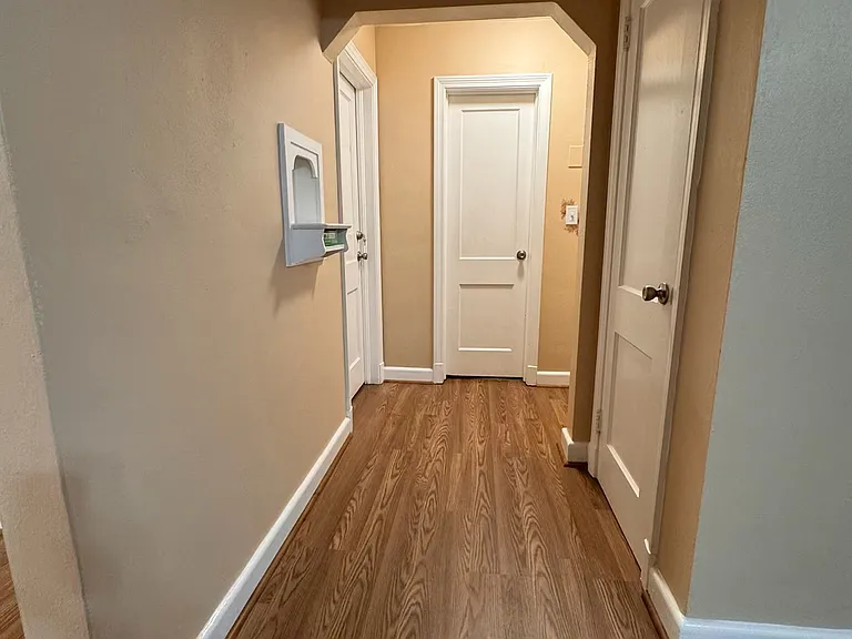 9220 Marlow Ave — Photo 6
