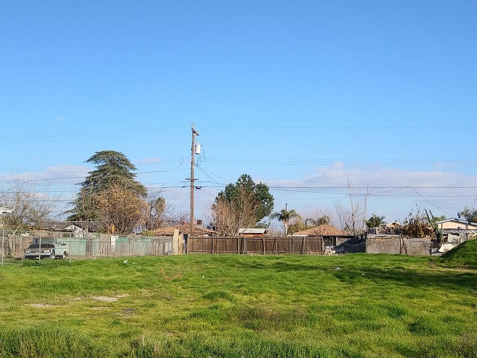2nd image of 3600 Shellmacher Ave