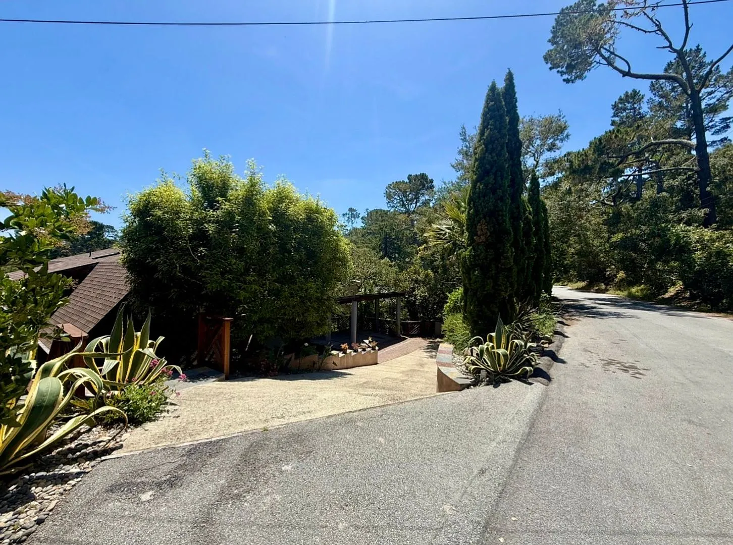 Fully Furnished Monterey Retreat with Bay Views | 30+ Night Rental — Photo 2