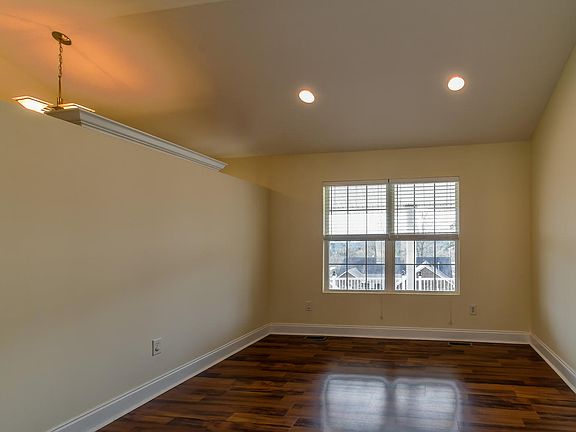 5th image of 5647 Crooked Pine Ln