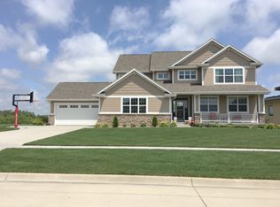 9011 NW 73rd Pl, Johnston, IA 50131