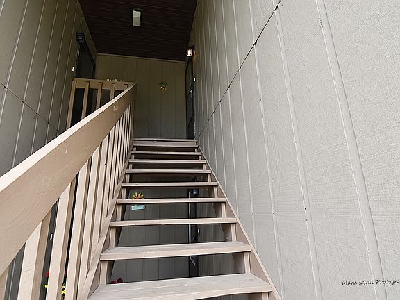 2nd image of 1029 Manchester Ct #1029