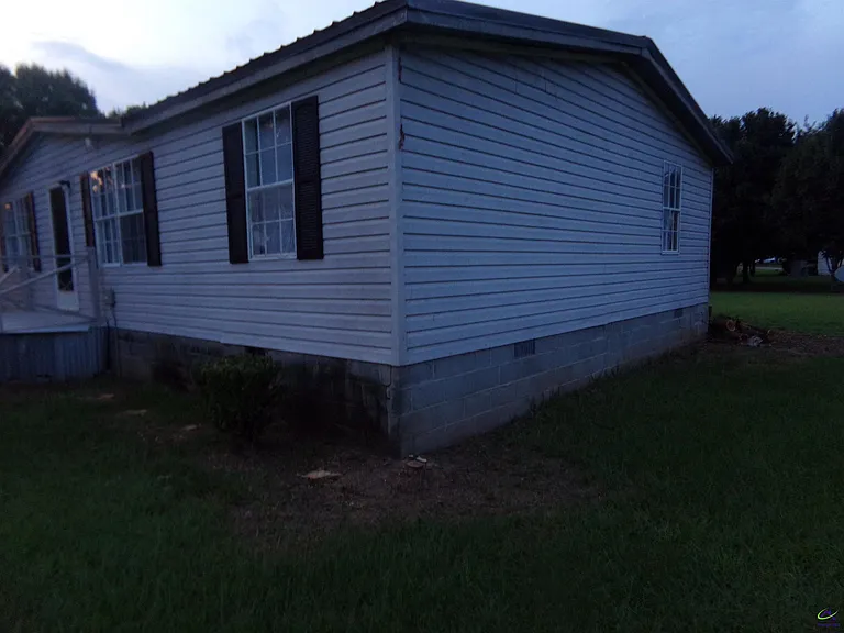 110 Brighton Dr — Photo 5