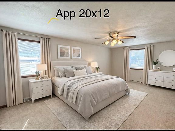 3rd image of 1020 Miles Standish Rd