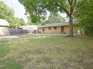 2003 Costa Mesa Dr, Dallas, TX 75228