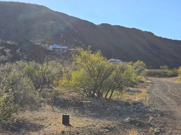 600 Deer Valley Rd, Terlingua, TX 79852