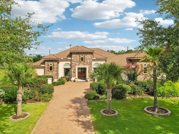 1019 Grand Estates Dr, Richmond, TX 77469