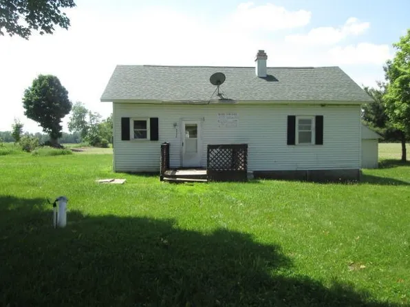 6772 Wilcox Rd, Eaton Rapids, MI 48827