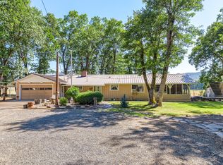 13455 Table Rock Rd, Central Point, OR 97502