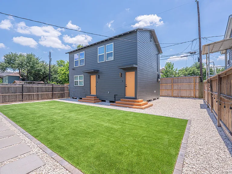 4202 Clay St #D — Photo 6