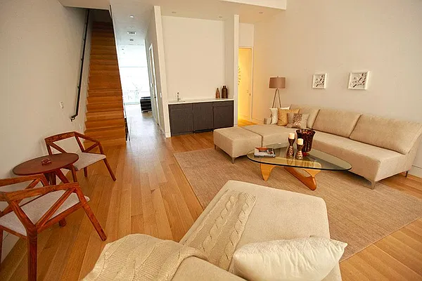 Rented by Keller Williams NYC | media 20