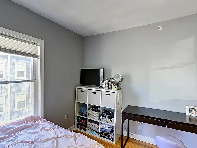 50 Derby St — Photo 9