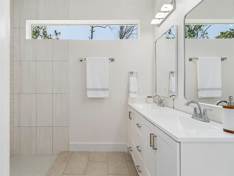162 Apollo Dr — Photo 11