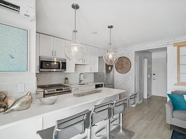 707 Old Montauk Hwy #C-5 — Photo 6