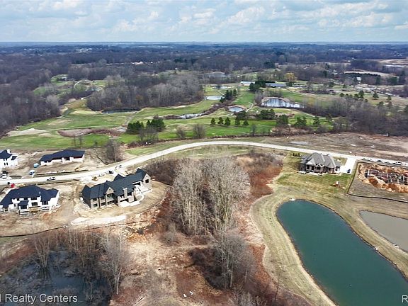 4th image of 1637 Vista Dr