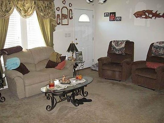 4th image of 28 Pine Forest Cir