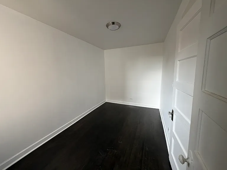 4107 S Archer Ave #2F — Photo 6
