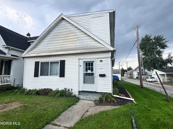 177 Bacon St, Rossford, OH 43460