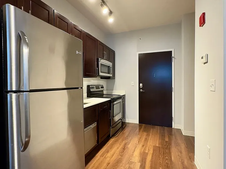 Charming 1 Bedroom/1 Bathroom Apartment Unit in Downtown Baltimore, MD! Unit 416 — Photo 42