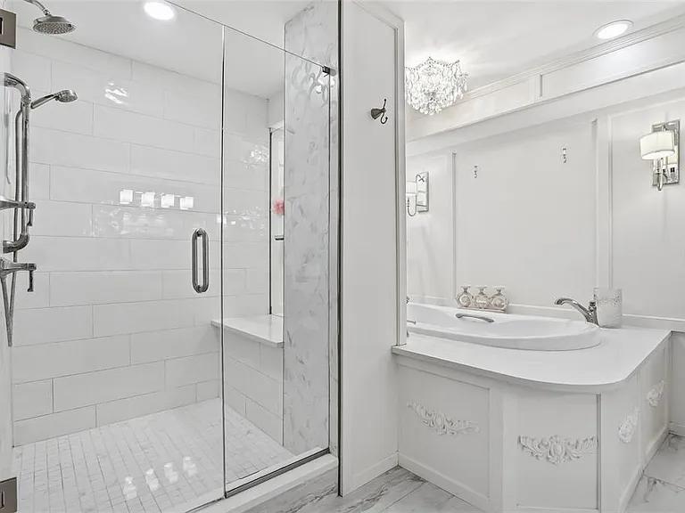 5700 Mariner St #702 — Photo 33