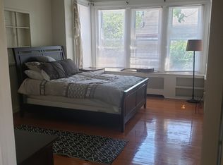 1722 Spruce St APT C2, Philadelphia, PA 19103