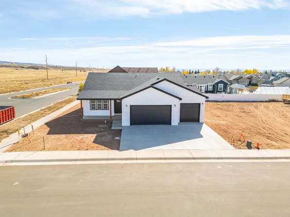 4432 Pueblo Dr, Laramie, WY 82072
