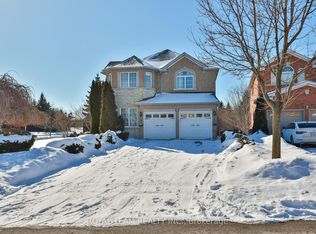 2 Sandway Cres, Vaughan, ON L6A 2M1