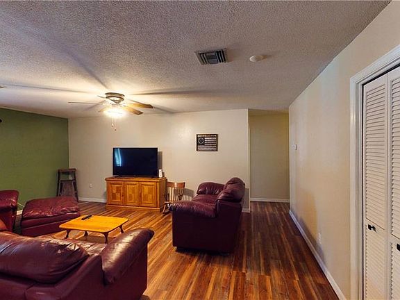 5th image of 357 Crooked Lake Dr N