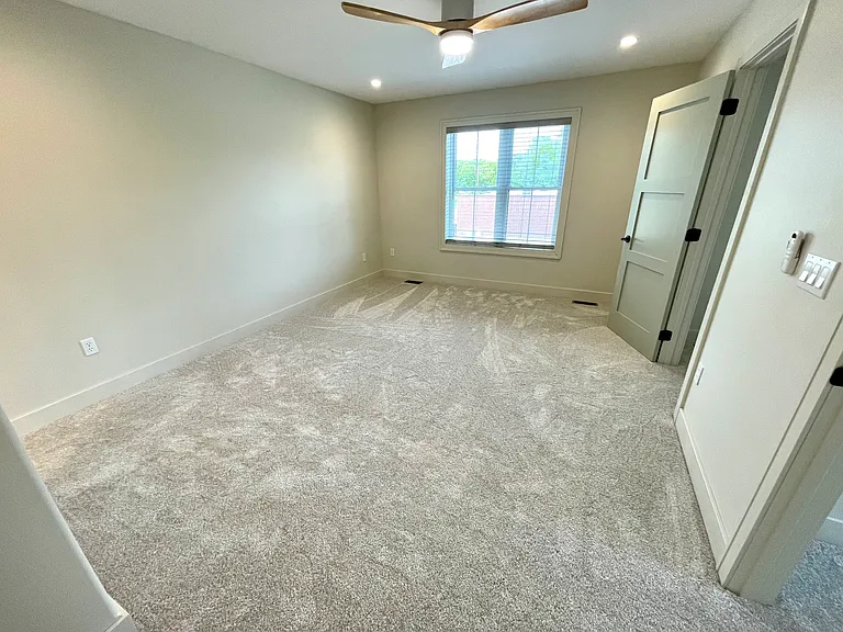 6711 New Town Ave #6711 — Photo 25
