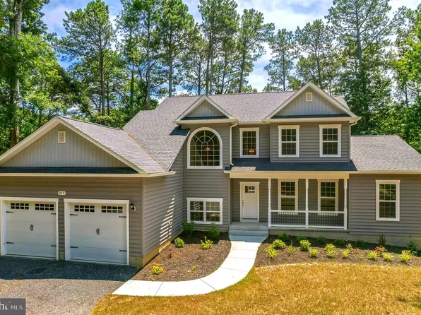 259 Cove Dr, Lusby, MD 20657