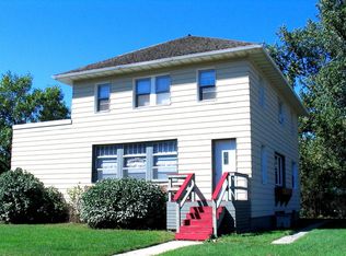 100 Main St NW, Bowbells, ND 58721