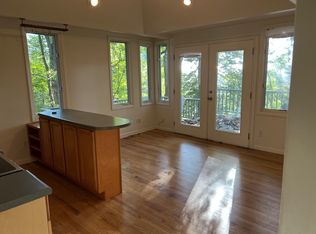 2 Westhaven Dr, Asheville, NC 28804