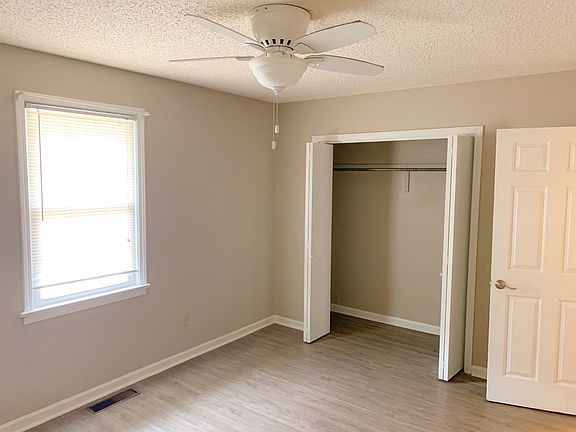 3rd image of 1435 Shirley St APT 1