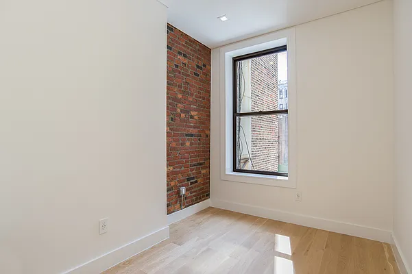 Rented by REAL New York | media 9